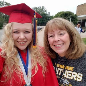 Meet your Posher, Annie